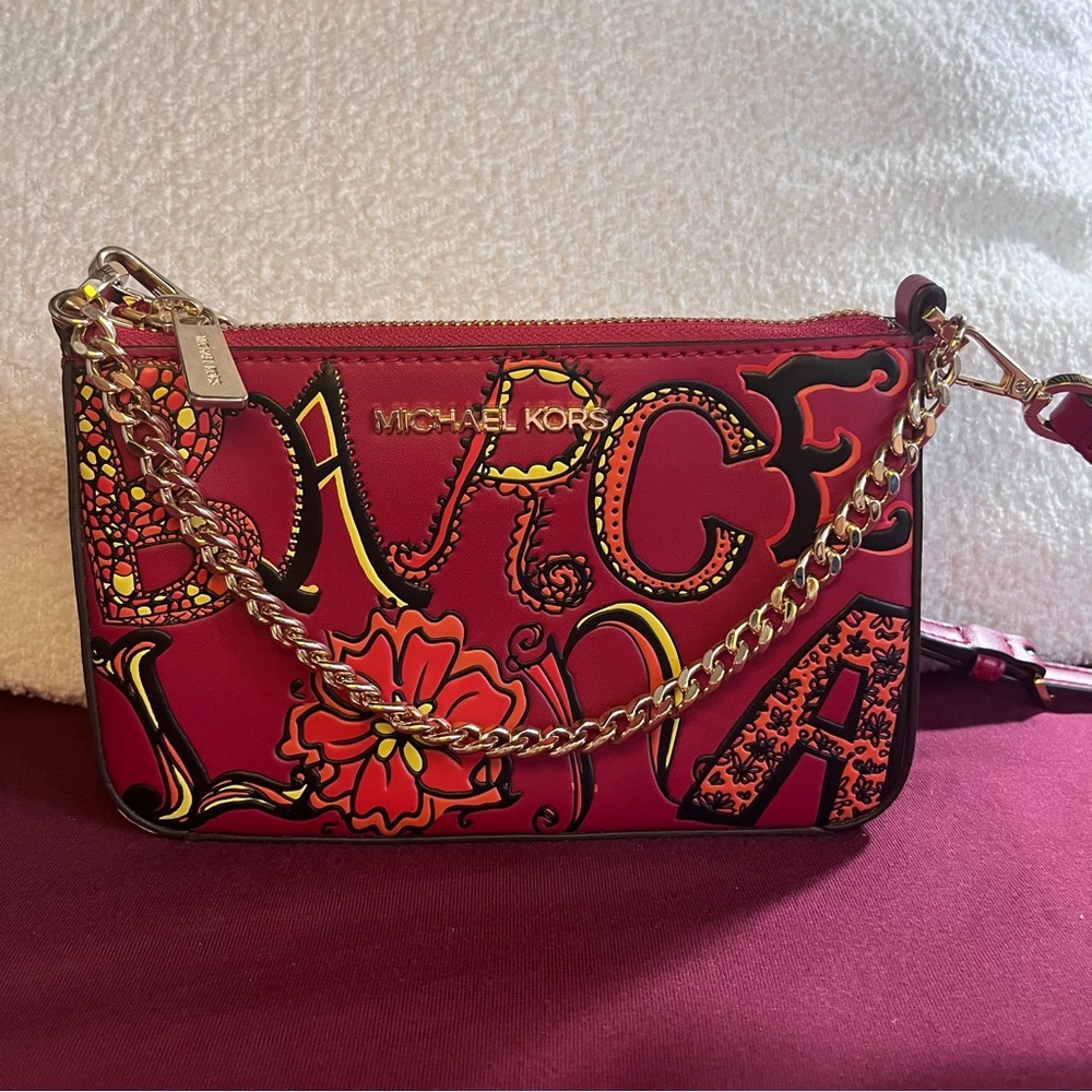 Michael Kors Barcelona Red Zip Pouchette 💋